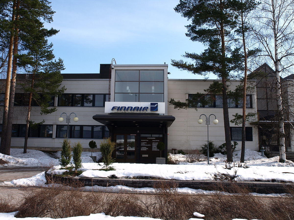 finnair customer service usa phone number